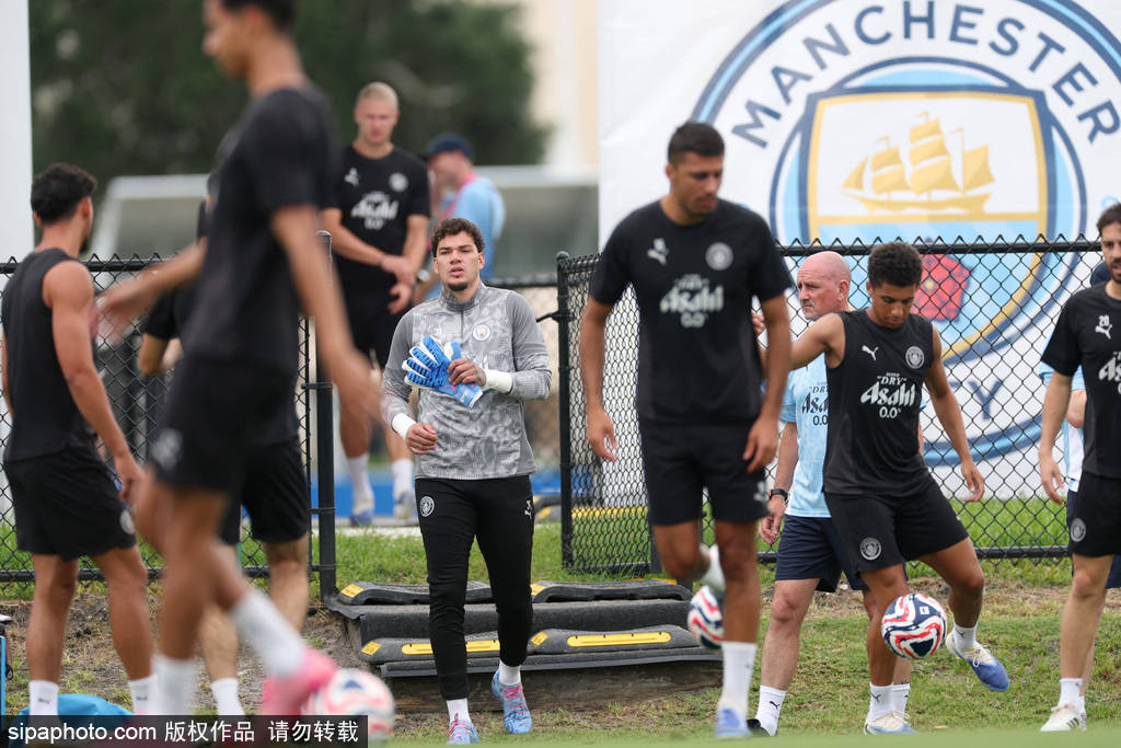 曼城门将大换血：瓜迪奥拉的妙手回春